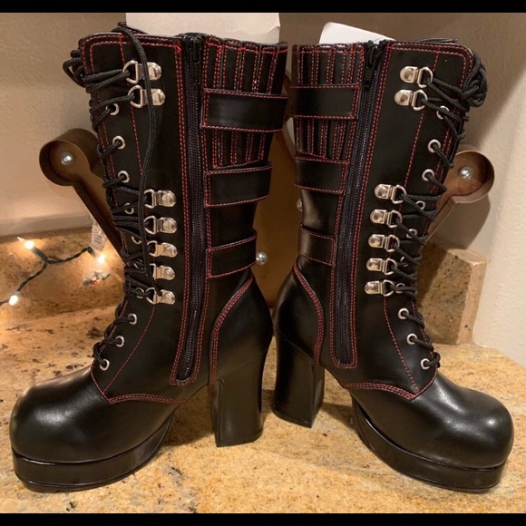New Maiden Pleaser Boots - Picture 2 of 2